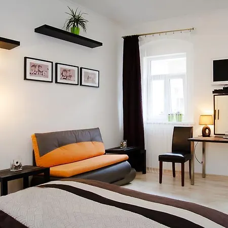 Apartment Leo