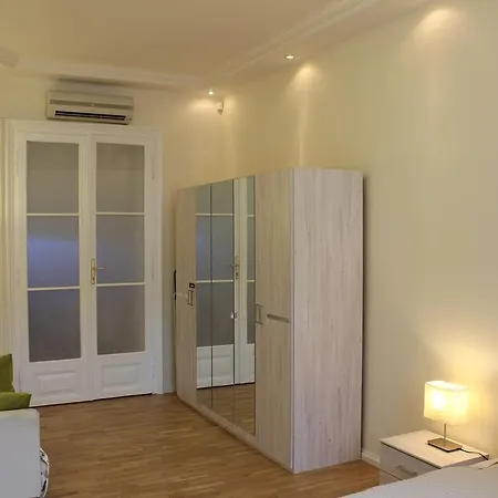 Apartment Leo